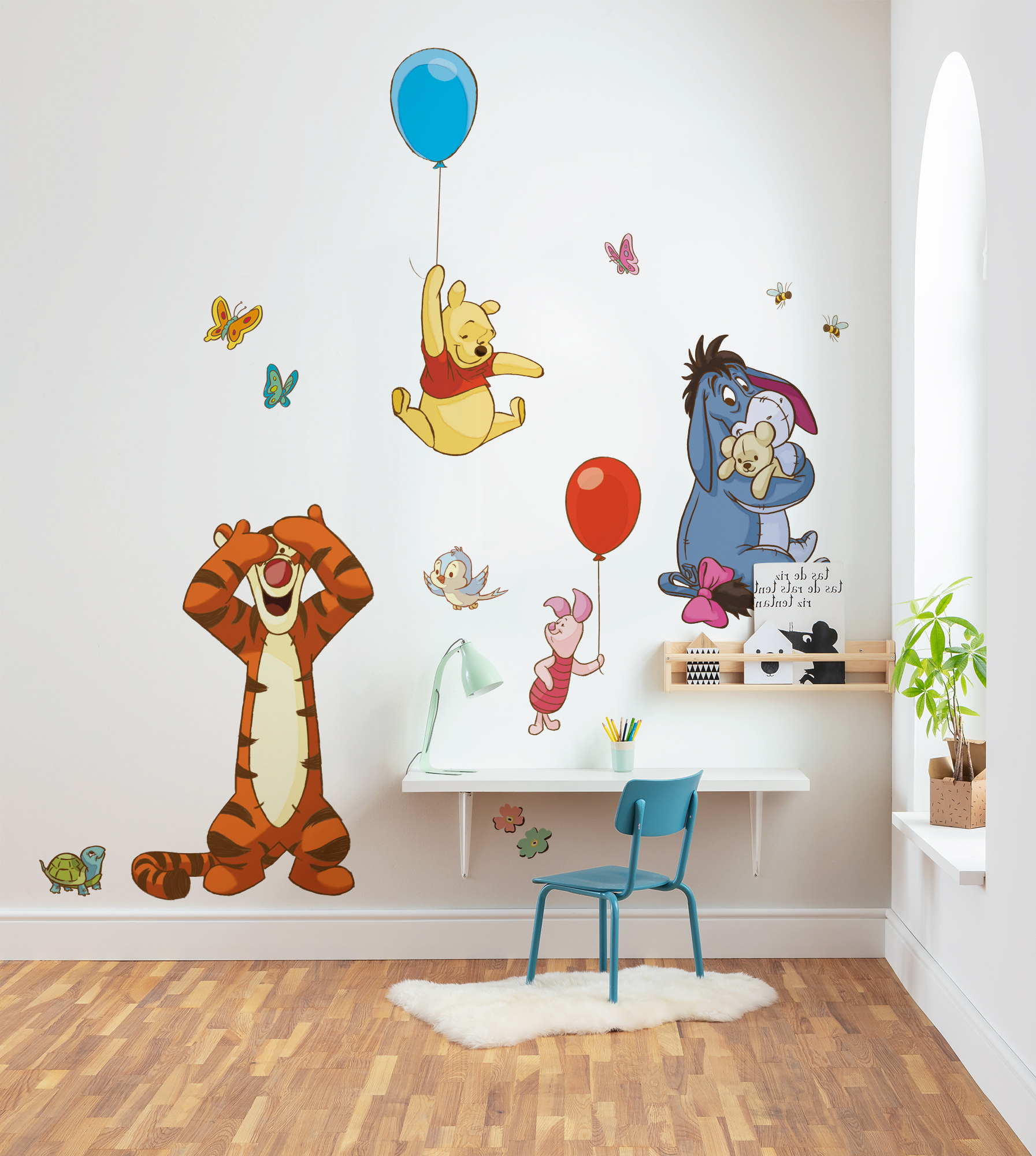 Disney Vlies Fototapete selbstklebend Winnie Puuh "Winnie and Friends XXL" 127cm x 200cm