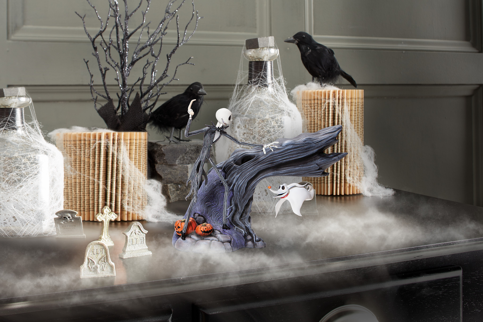 Disney Grand Jester Studios - Zero & Jack Figur mit Magnetschwebetechnik A30536